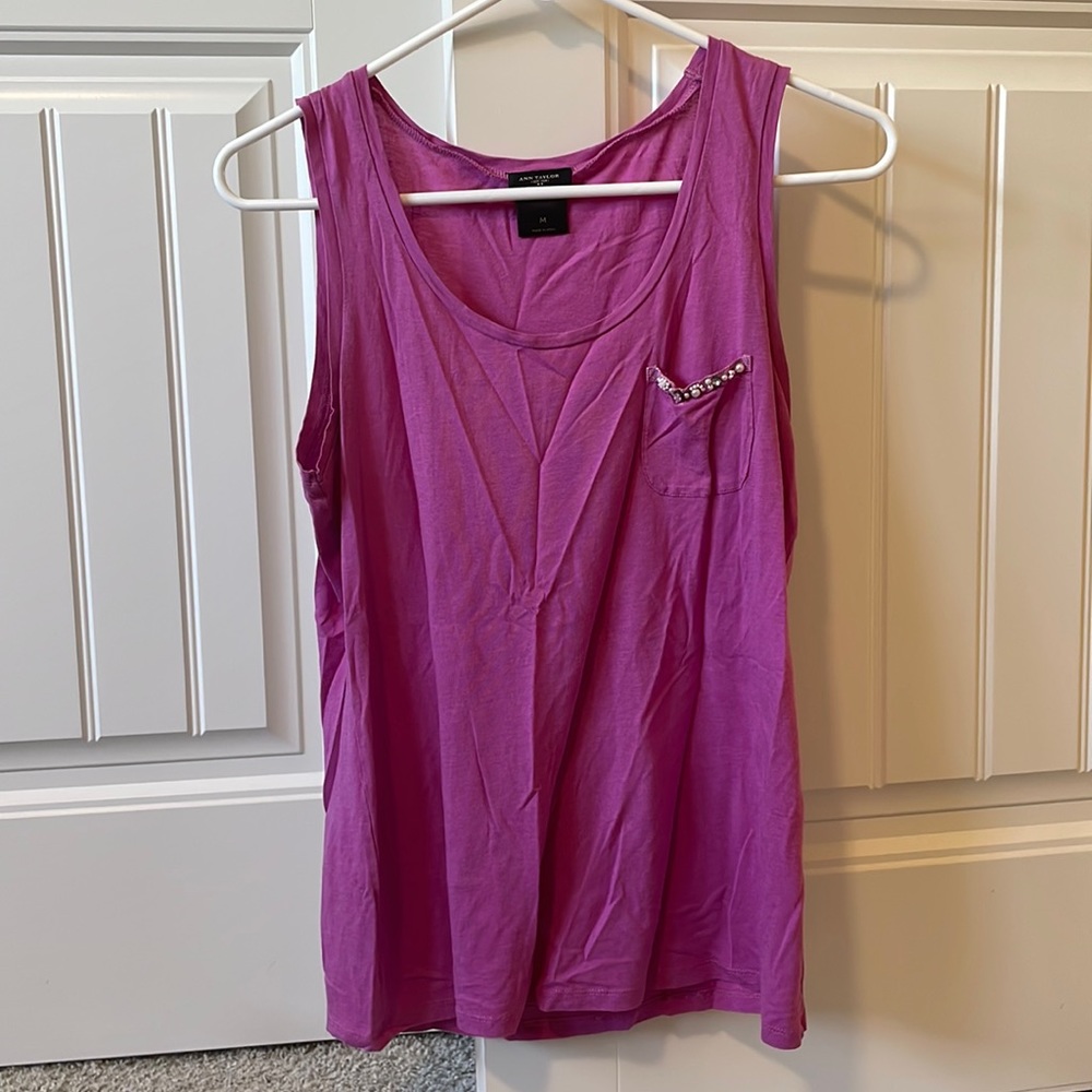 Ann Taylor Tanktop with beaded pocket appliqué